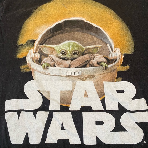 🌟⭐️Star Wars Yoda Tshirt - Picture 2 of 4